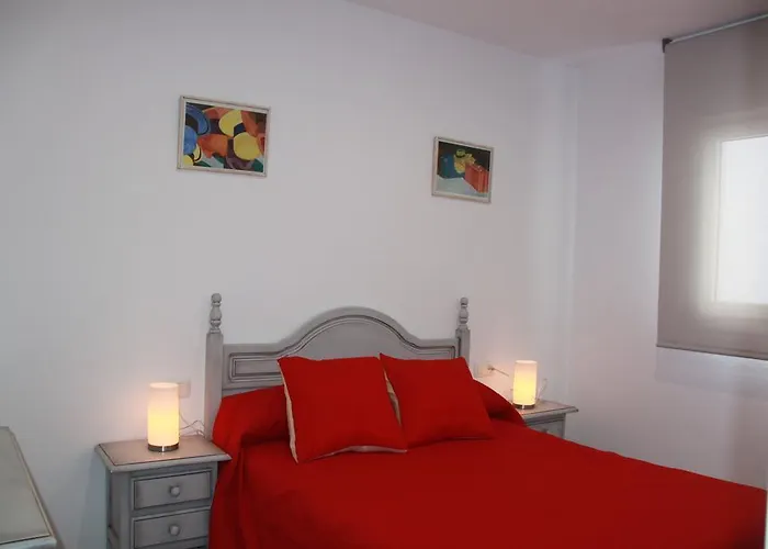 Apartamentos El Yunque- Solo Familias